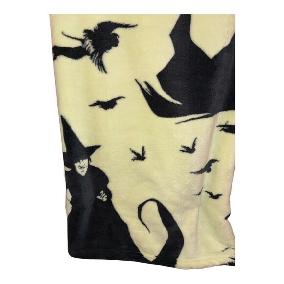 Wizard of Oz Elphaba Wicked Witch Of The West Plush Throw Blanket Green NWT - Picture 3 of 5